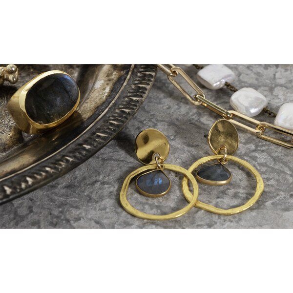Aries Ring (Labradorite) Lifestyle 196